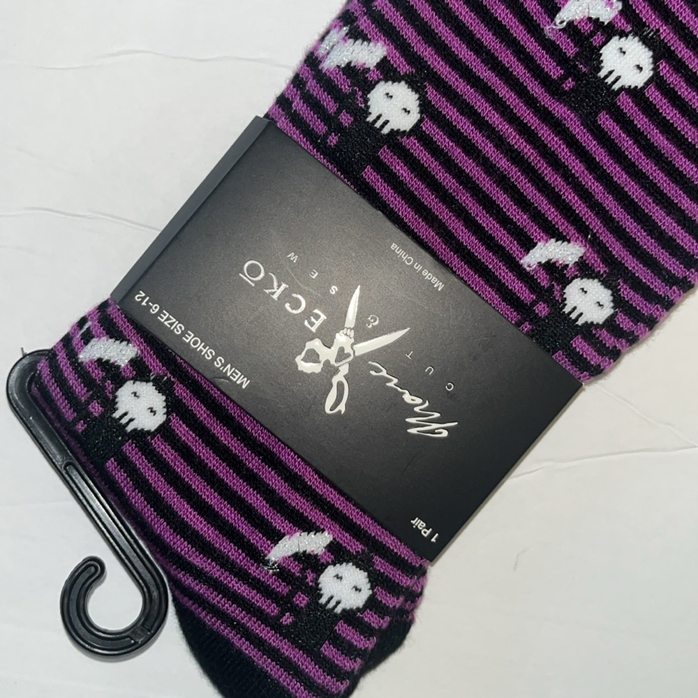 😊FREE😊W/$18 Purchase NWT Marc Ecko  Cut & Sew Grim Reaper socks w/stripes